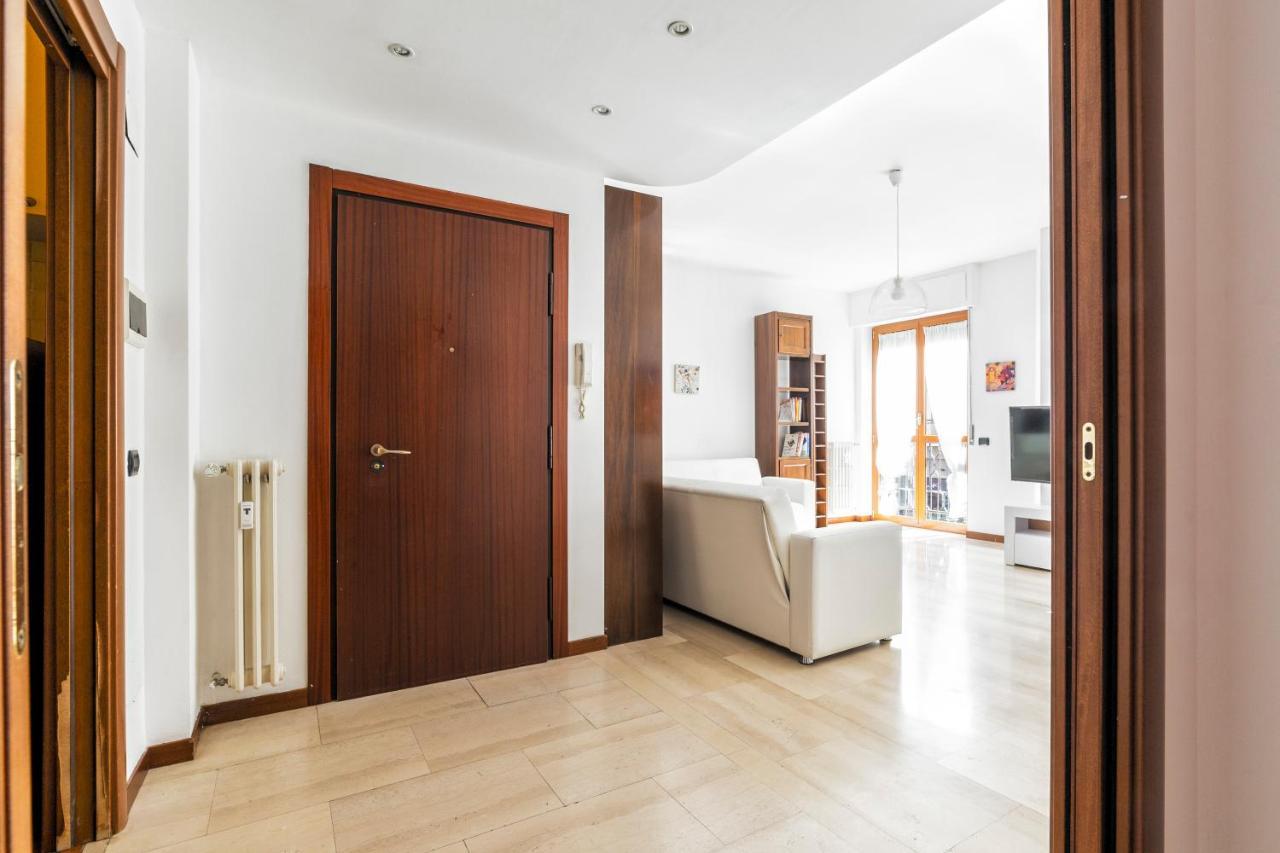 Appartement Cenisio M5 Lovely - With Balcony! Milaan